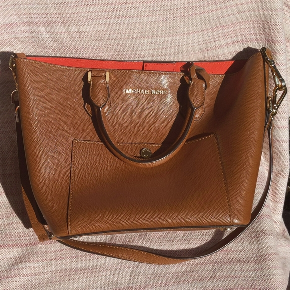 Michael Kors Purse - like new - Picture 1 of 8